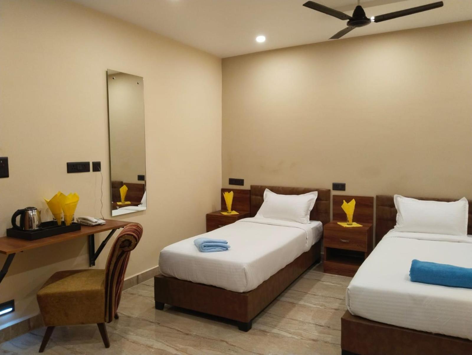 Hotel Windsor Plaza Hyderabad Eksteriør bilde